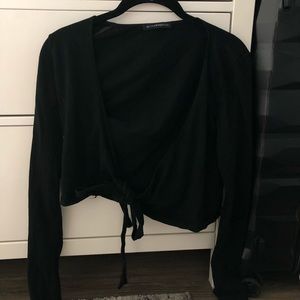 Brandy Melville Long Sleeve Crop Top